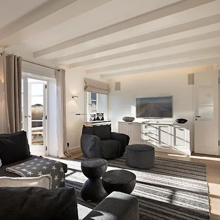 بيت للعطل House